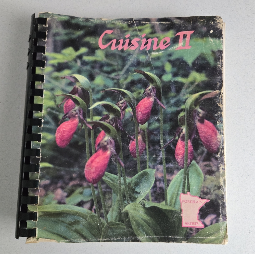 Minnesota Porcelain Artist Guild Cuisine Cookbook Vintage